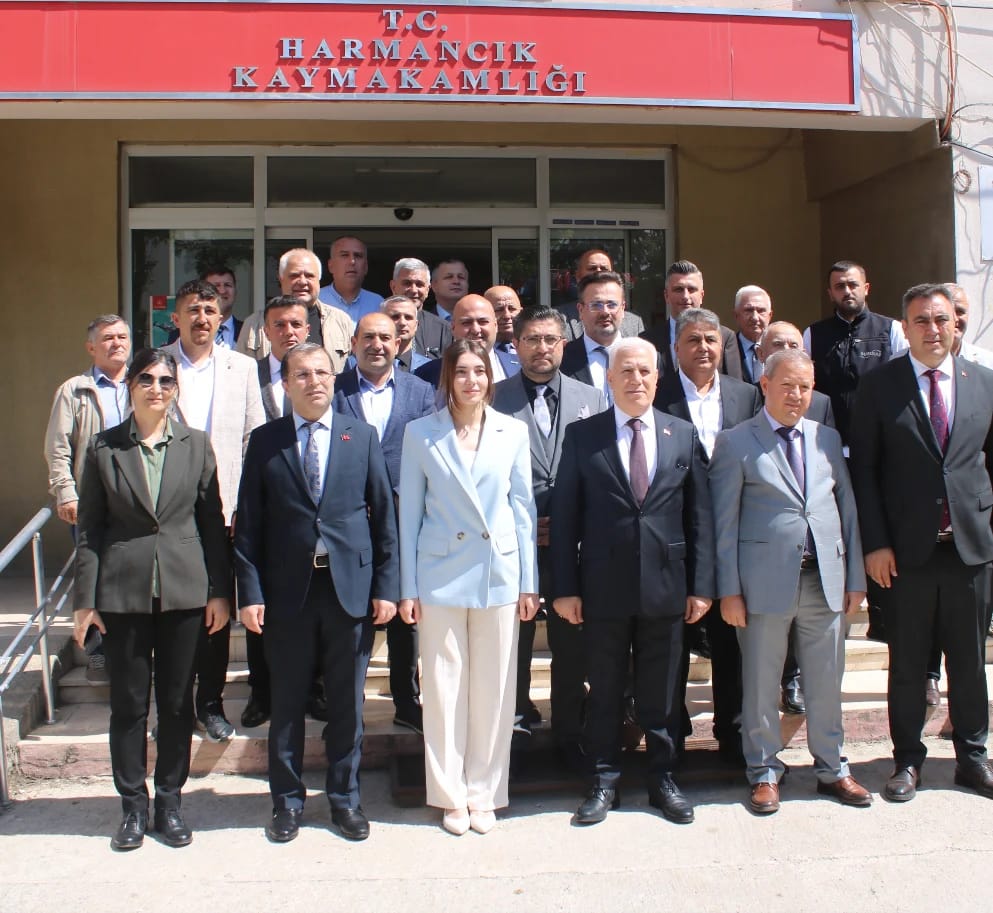 Bursa Büyükşehir Belediye Başkanı Mustafa BOZBEY, Kaymakamımız Sevde Nur MANTI'yı makamında ziyaret etti.