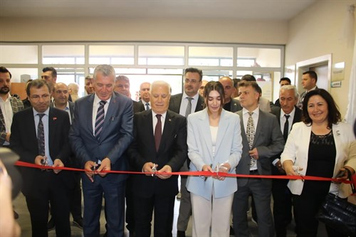 Harmancık Halk Eğitimi Merkezi 2024-2025 Eğitim Öğretim Yılı Yıl Sonu Sergisinin açılışı gerçekleştirildi. 
